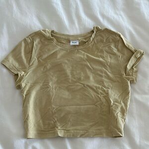 NWOT Aritzia TNA Crop Tee